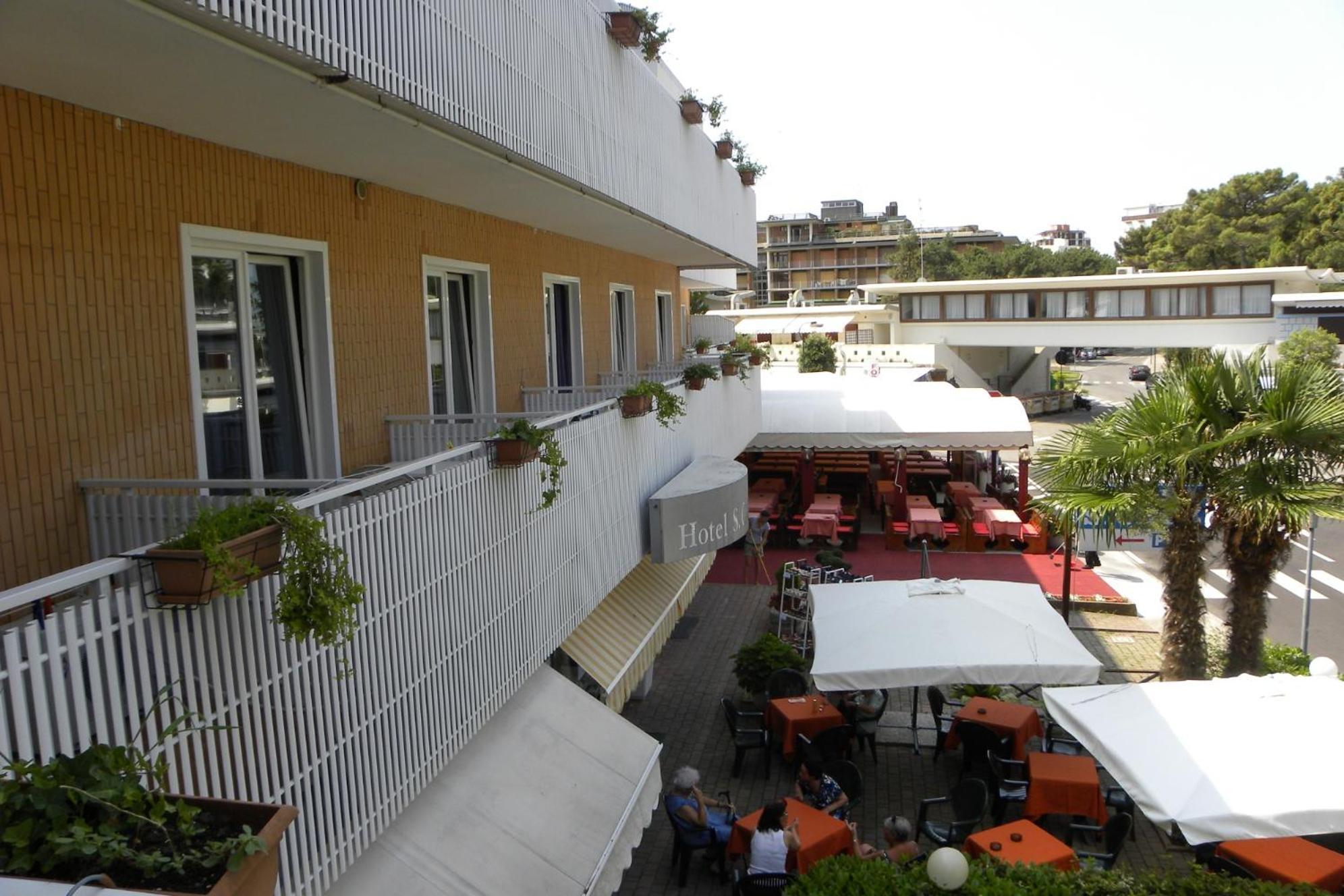 Hotel Santa Cruz Lignano Sabbiadoro Ngoại thất bức ảnh