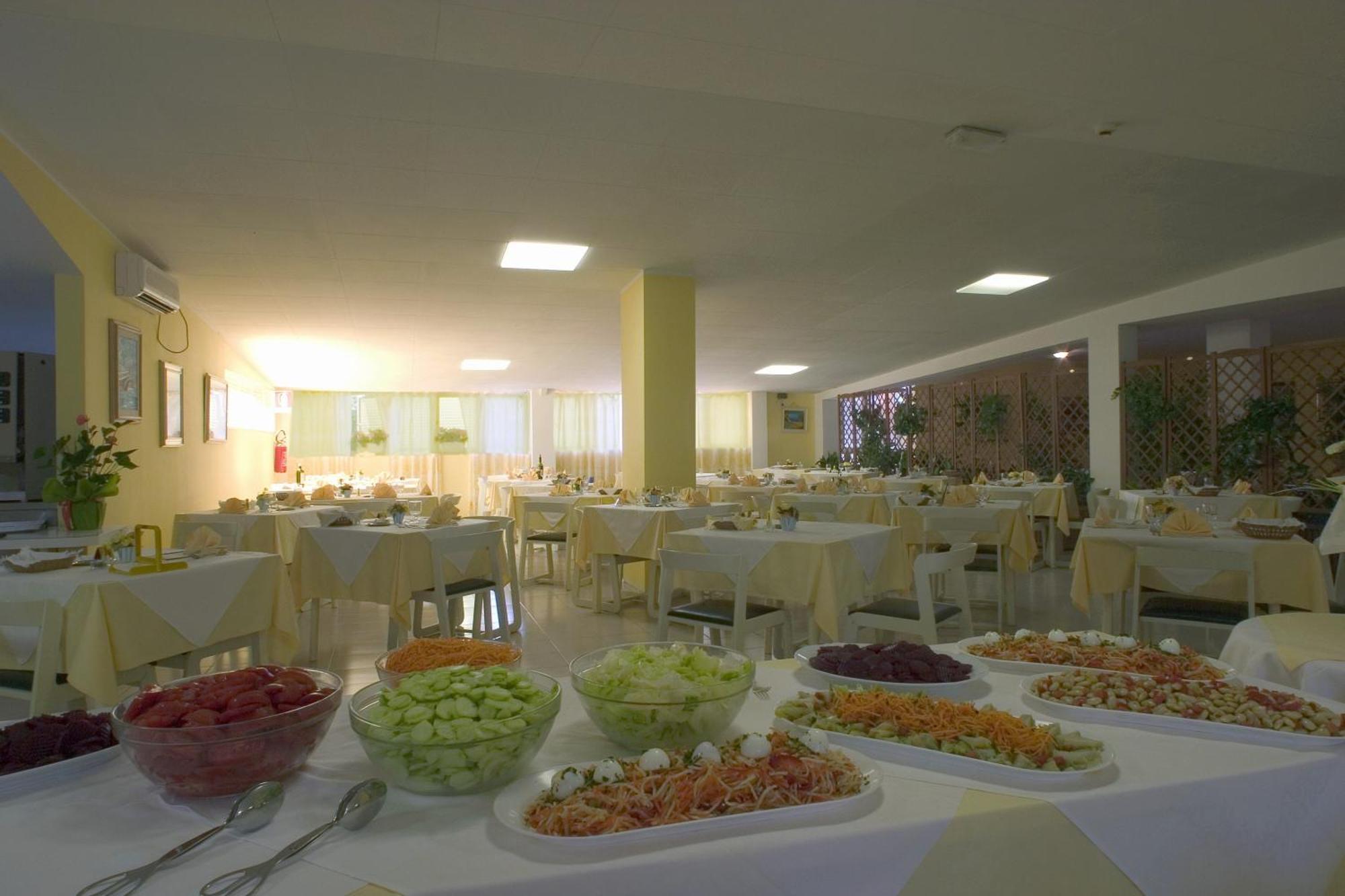 Hotel Santa Cruz Lignano Sabbiadoro Ngoại thất bức ảnh